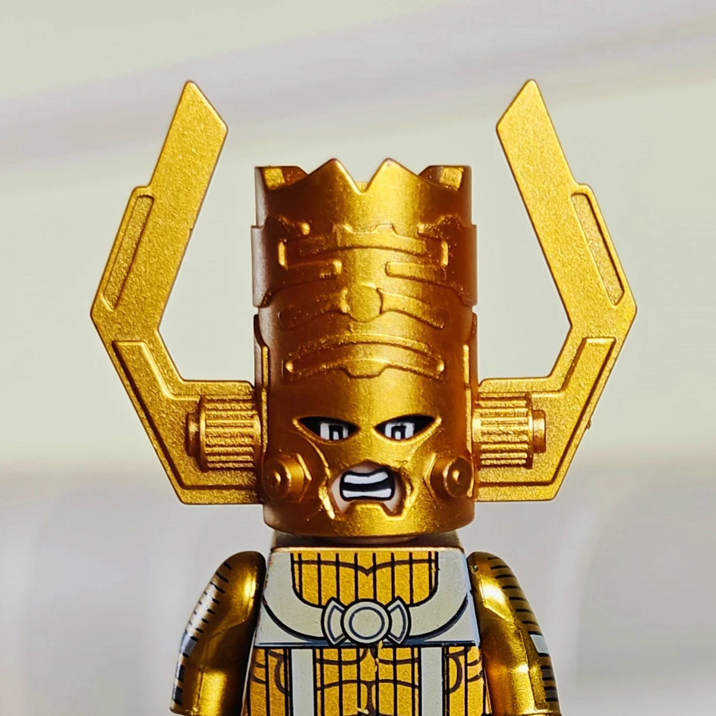 Mini Figurine Mr Gold